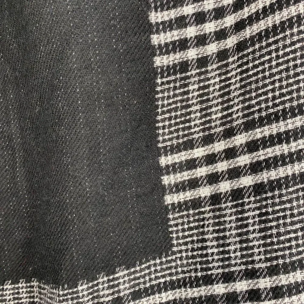Lulla Collection By Bindya Women's One Size Blanket Scarf Black White Plaid NWT‎